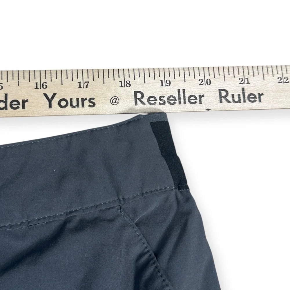 The North Face‎ Mens Size 38 Gray Cargo Shorts Elastic Waist Outdoor Casual